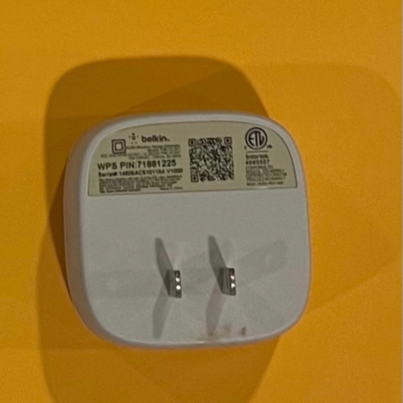 The Belkin Wi-Fi Range Extender - Picture 5 of 5